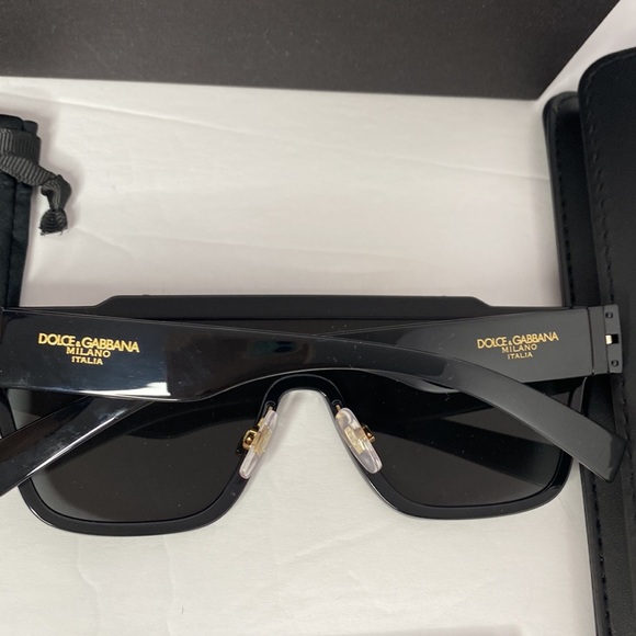New  - DOLCE & GABBANA DG6125 Oversized Shield Sunglasses - Picture 14 of 14